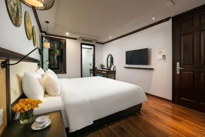 디럭스 더블룸 — Media Central Hotel & Spa