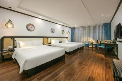 패밀리 스위트 — Media Central Hotel & Spa